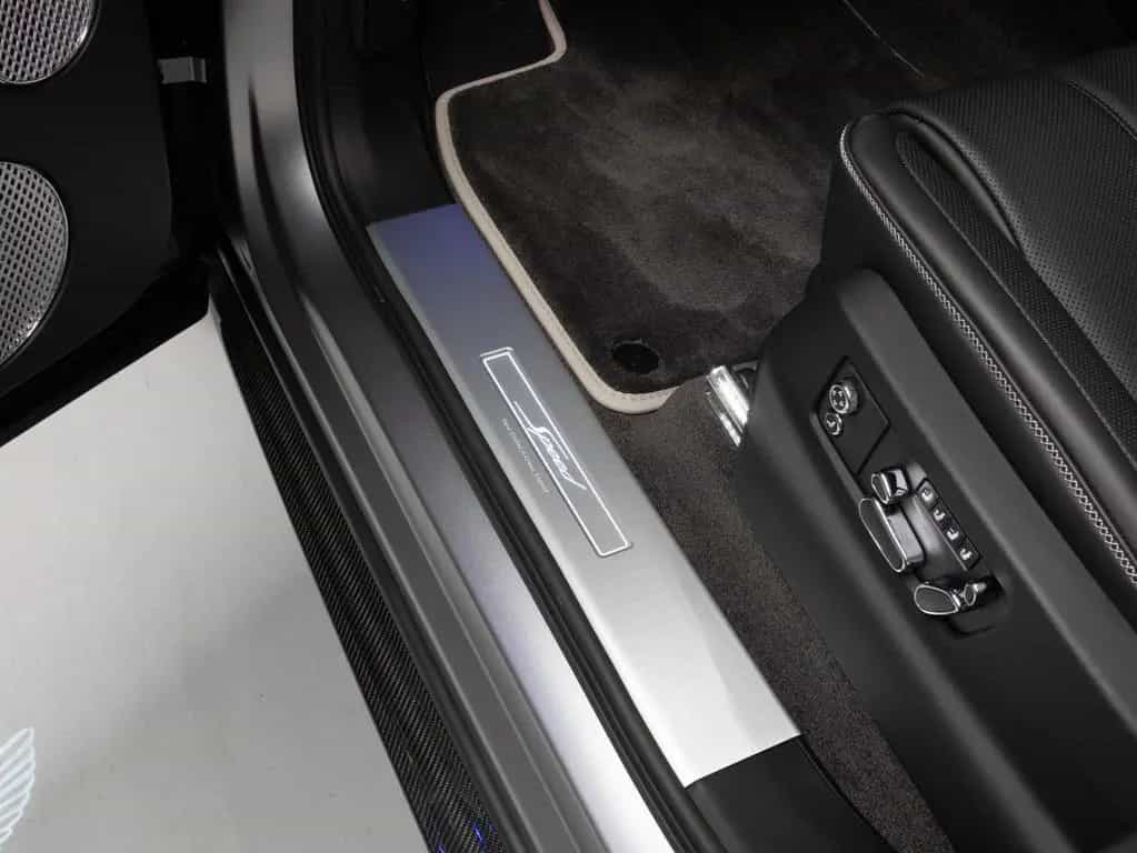 Bentley Bentayga Speed STONE VENEER | AKRAPOVIC null-photo-11