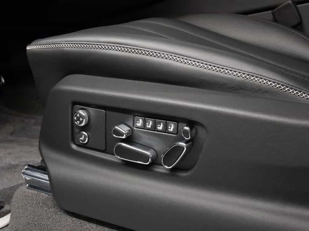 Bentley Bentayga Speed STONE VENEER | AKRAPOVIC null-photo-15