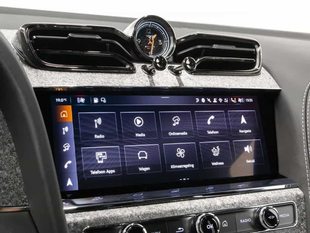 Bentley Bentayga Speed STONE VENEER | AKRAPOVIC null-photo-19