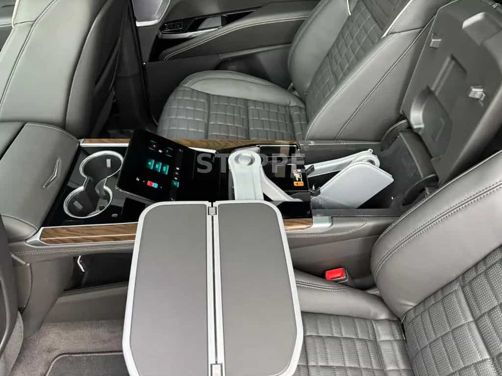 Cadillac Escalade FACELIFT MY26 6.2 V8 Sport Platinum 24" null-photo-11