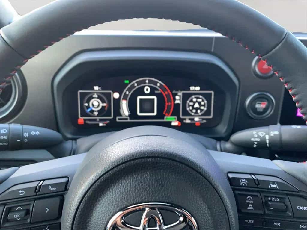 Toyota Yaris GR Yaris Automatik | Convenience-Paket 12/2024-photo-12