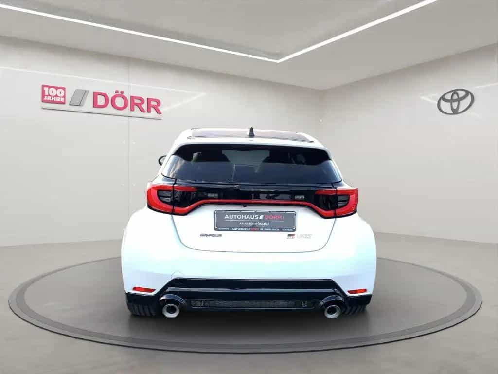 Toyota Yaris GR Yaris Automatik | Convenience-Paket 12/2024-photo-3