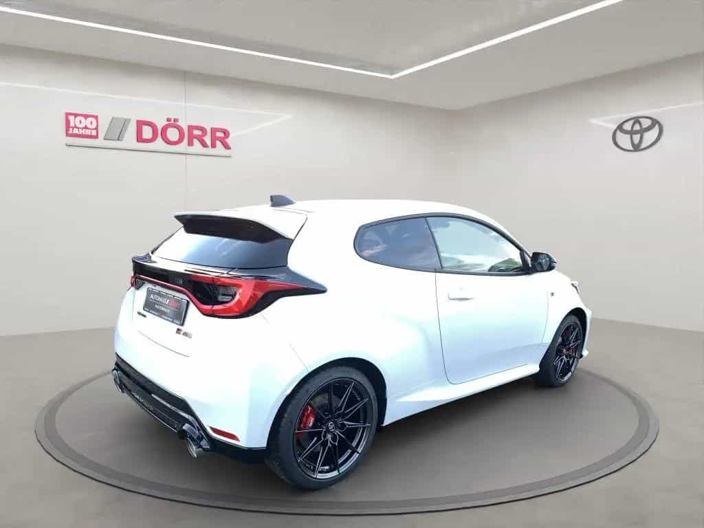 Toyota Yaris GR Yaris Automatik | Convenience-Paket 12/2024-photo-4