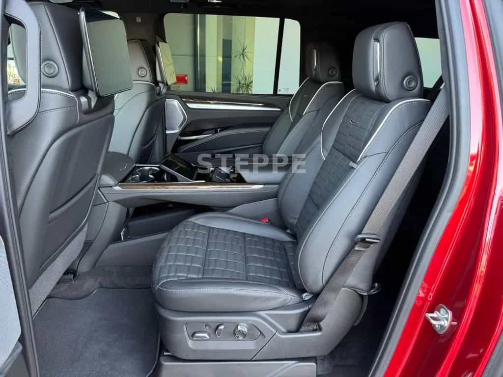Cadillac Escalade FACELIFT MY26 6.2 V8 ESV Sport Platinum null-photo-6