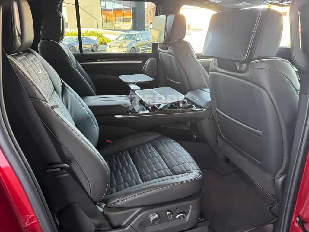 Cadillac Escalade FACELIFT MY26 6.2 V8 ESV Sport Platinum null-photo-9