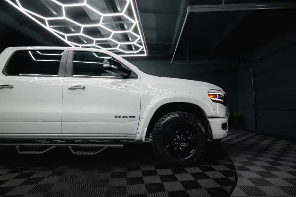 Dodge RAM 5.7 V8 HEMI 4x4 OFFROAD Night-Paket *LED*19% 01/2020-photo-12