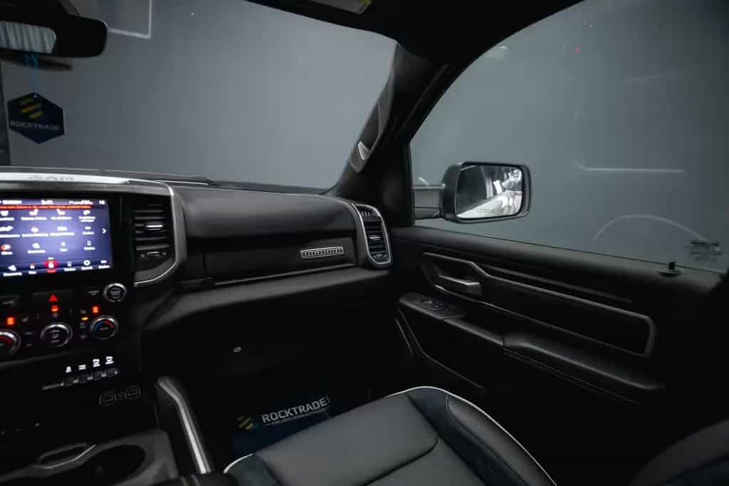Dodge RAM 5.7 V8 HEMI 4x4 OFFROAD Night-Paket *LED*19% 01/2020-photo-23