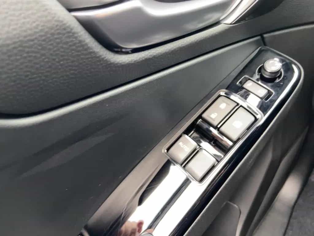 Isuzu D-Max V-CROSS SpaceCab 4WD 163PS Autom./Winter/L null-photo-17