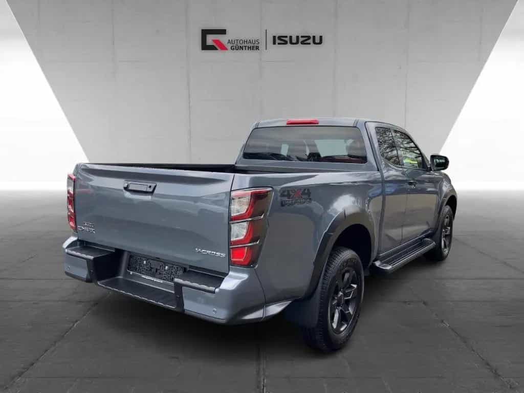 Isuzu D-Max V-CROSS SpaceCab 4WD 163PS Autom./Winter/L null-photo-3