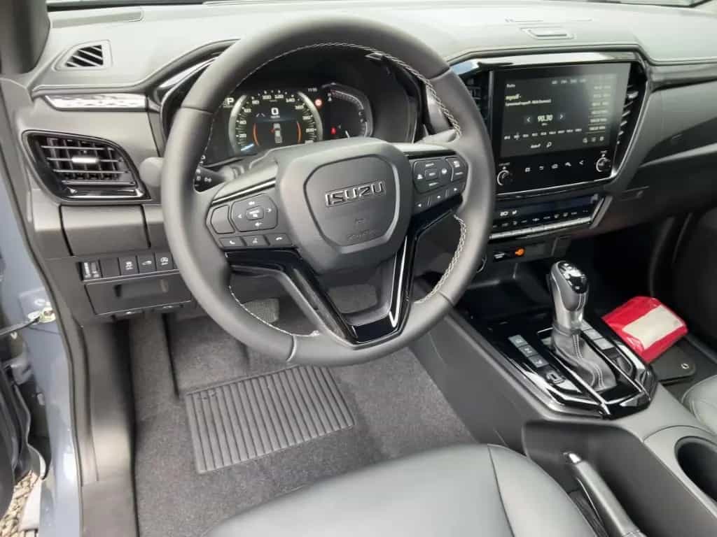 Isuzu D-Max V-CROSS SpaceCab 4WD 163PS Autom./Winter/L null-photo-8