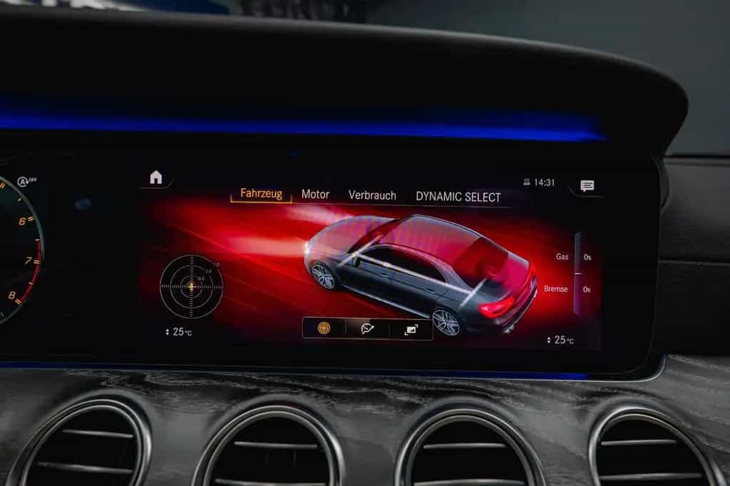 Mercedes-Benz E 53 AMG 4Matic+ Facelift Designo *ACC*Pano*360* 01/2021-photo-27