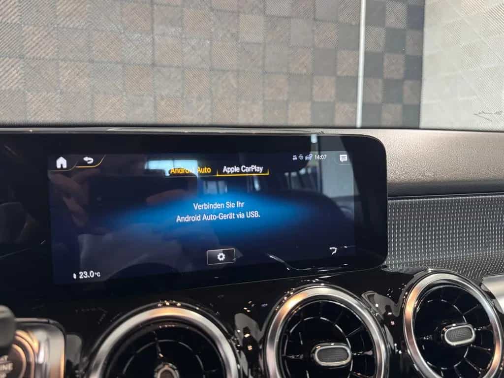 Mercedes-Benz GLB 250 4Matic*BUSINESS*LED-MBUX-R.KAM-SPUR-AHK 04/2021-photo-32