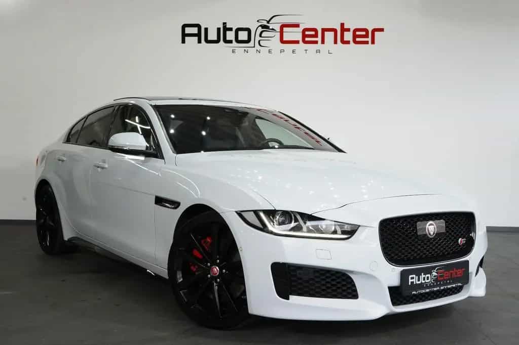 Jaguar XE S *381Ps*Deutsch*S-Abgas*Pano*Head-Up*Kamera* 10/2017-photo-1