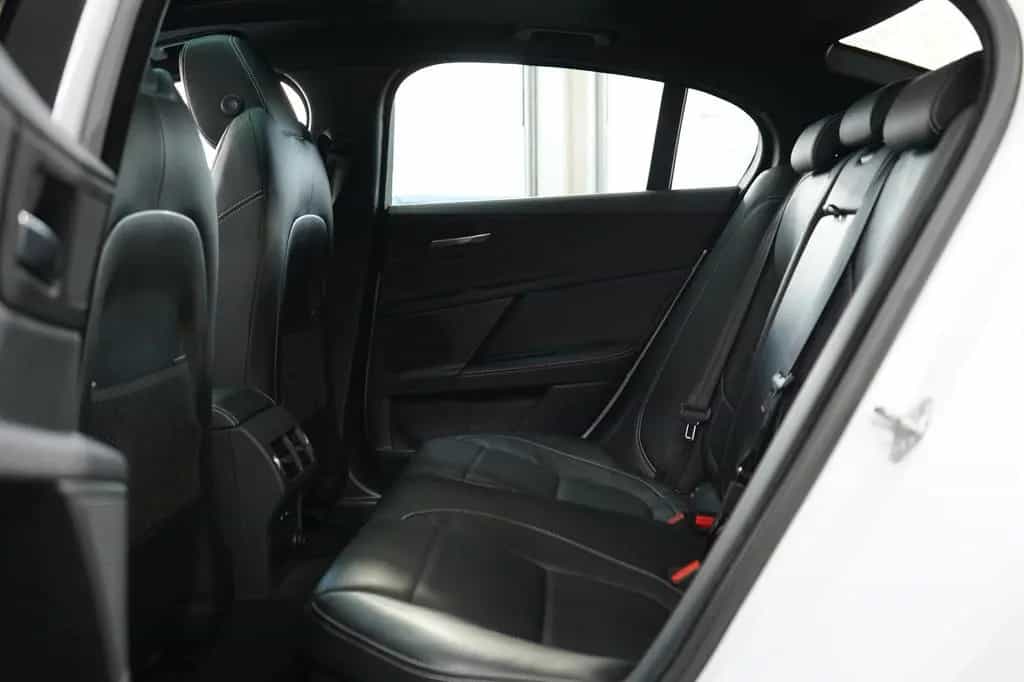 Jaguar XE S *381Ps*Deutsch*S-Abgas*Pano*Head-Up*Kamera* 10/2017-photo-10