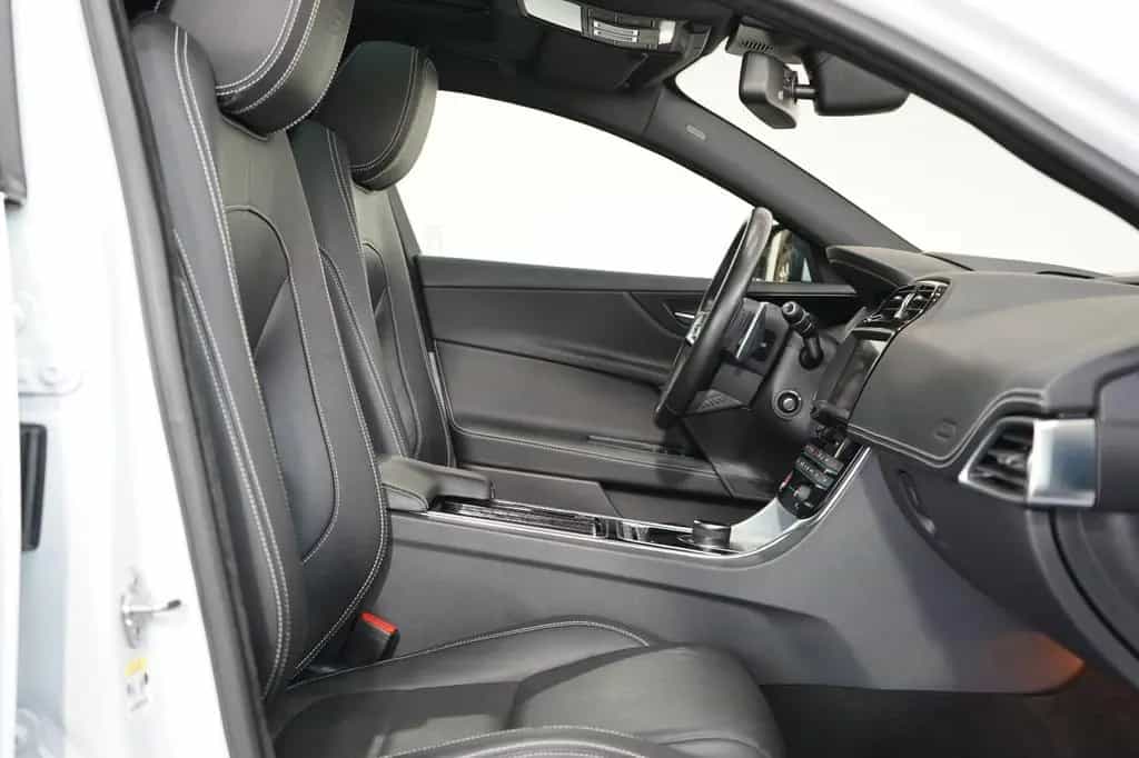Jaguar XE S *381Ps*Deutsch*S-Abgas*Pano*Head-Up*Kamera* 10/2017-photo-12