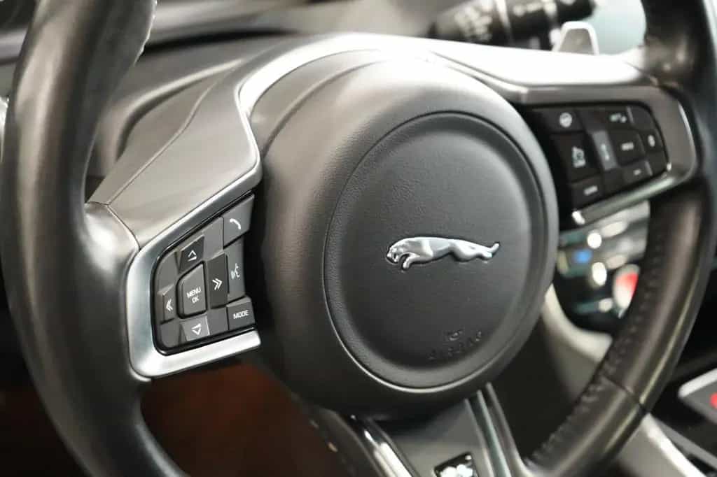 Jaguar XE S *381Ps*Deutsch*S-Abgas*Pano*Head-Up*Kamera* 10/2017-photo-17