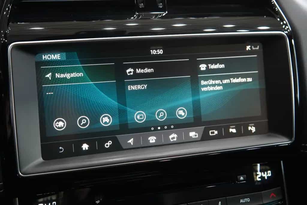 Jaguar XE S *381Ps*Deutsch*S-Abgas*Pano*Head-Up*Kamera* 10/2017-photo-27