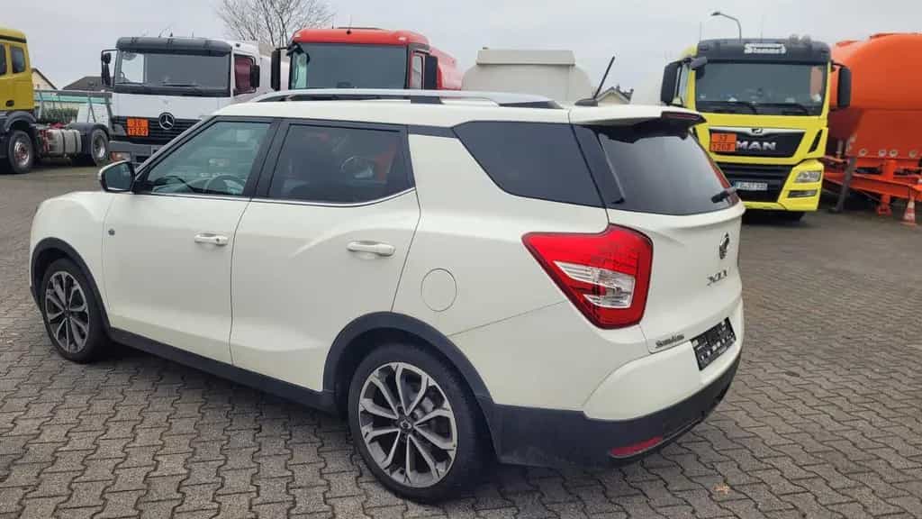Ssangyong Tivoli 1.6 e-XDi 160 QUARTZ 2WD 08/2018-photo-2