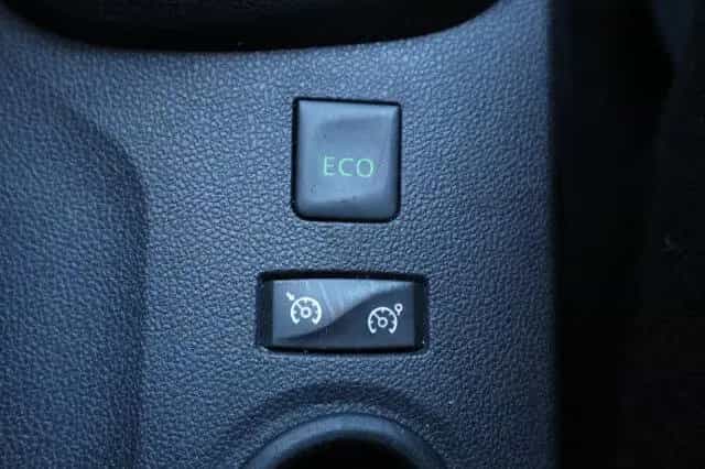 Renault Captur TCe 120 BOSE Edition ENERGY Navi/KlimaLED 06/2018-photo-21