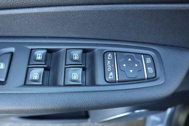Renault Captur TCe 120 BOSE Edition ENERGY Navi/KlimaLED 06/2018-photo-8