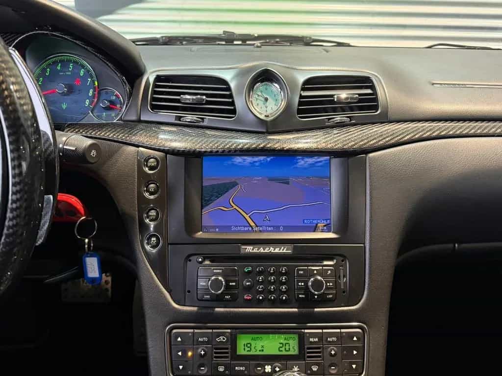 Maserati Granturismo S 4.7L V8/PDC/NAVI/SHZ/BOSE 01/2014-photo-15