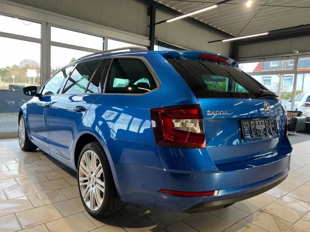 Skoda Octavia 1.5 kombi, DSG*Navi*App-Conect 02/2020-photo-4
