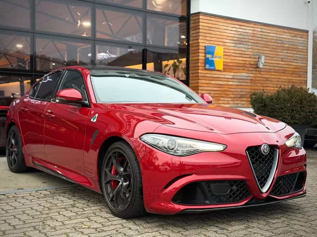 Alfa Romeo Giulia Quadrifoglio Alcantara/H&K/Carbon/Bi-Xeno 02/2021-photo-11