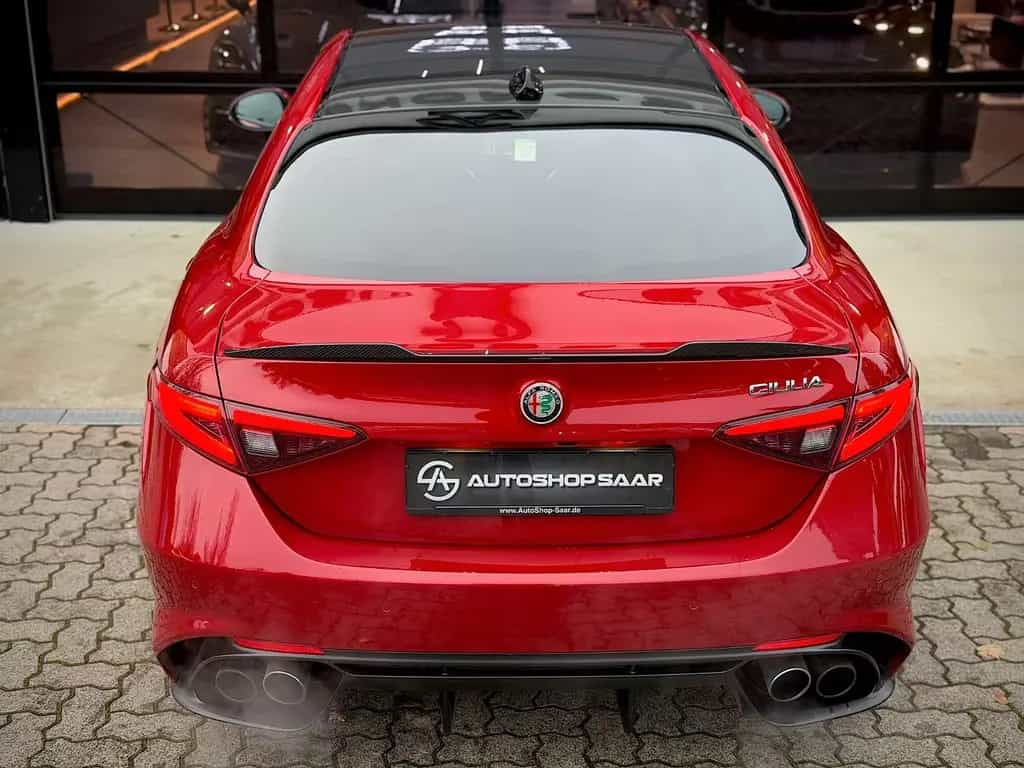 Alfa Romeo Giulia Quadrifoglio Alcantara/H&K/Carbon/Bi-Xeno 02/2021-photo-22