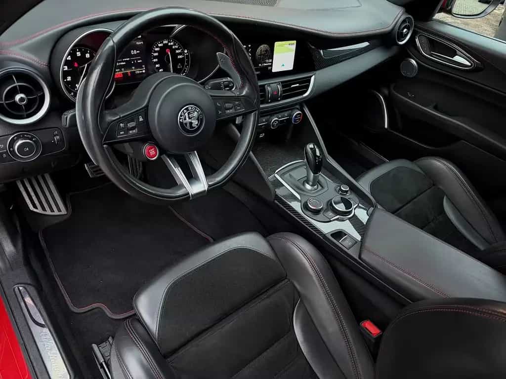Alfa Romeo Giulia Quadrifoglio Alcantara/H&K/Carbon/Bi-Xeno 02/2021-photo-26