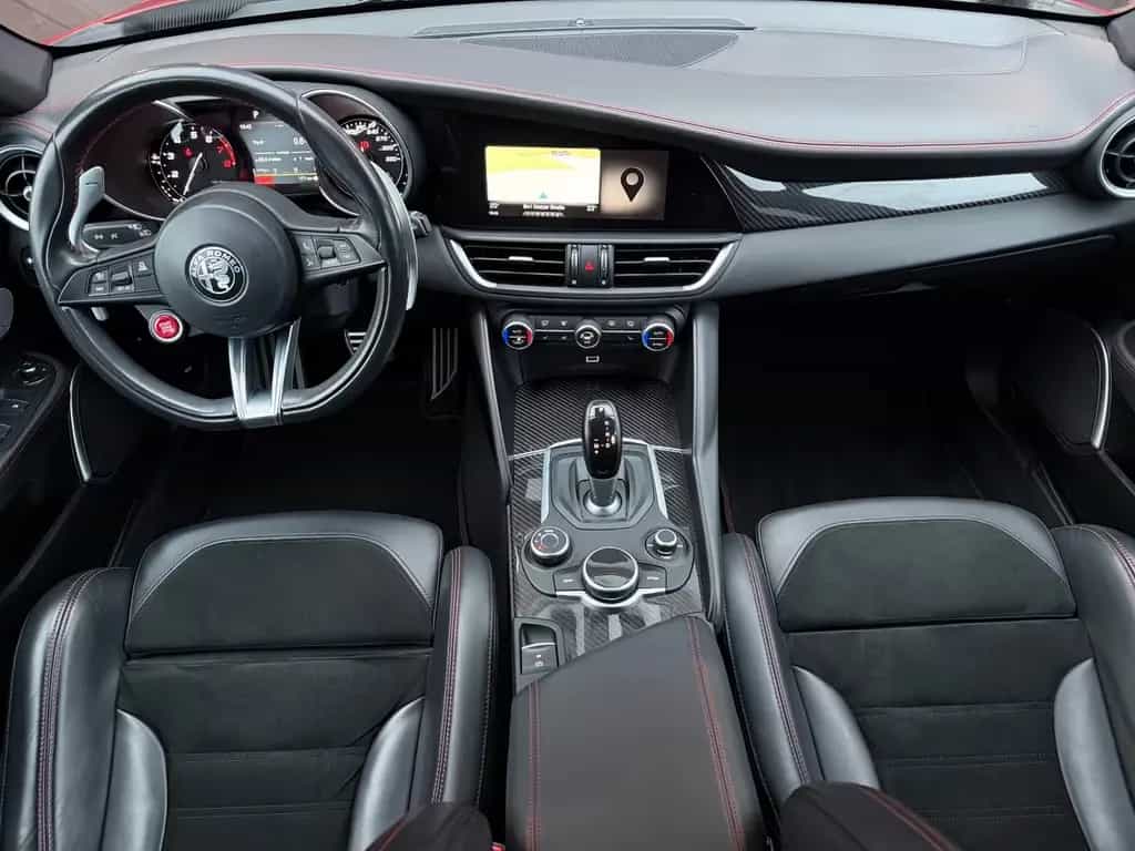 Alfa Romeo Giulia Quadrifoglio Alcantara/H&K/Carbon/Bi-Xeno 02/2021-photo-28