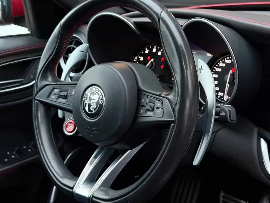 Alfa Romeo Giulia Quadrifoglio Alcantara/H&K/Carbon/Bi-Xeno 02/2021-photo-34