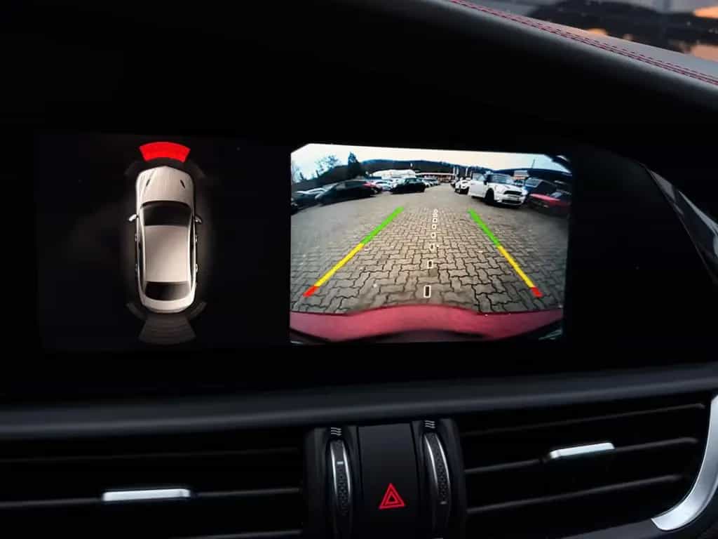Alfa Romeo Giulia Quadrifoglio Alcantara/H&K/Carbon/Bi-Xeno 02/2021-photo-43
