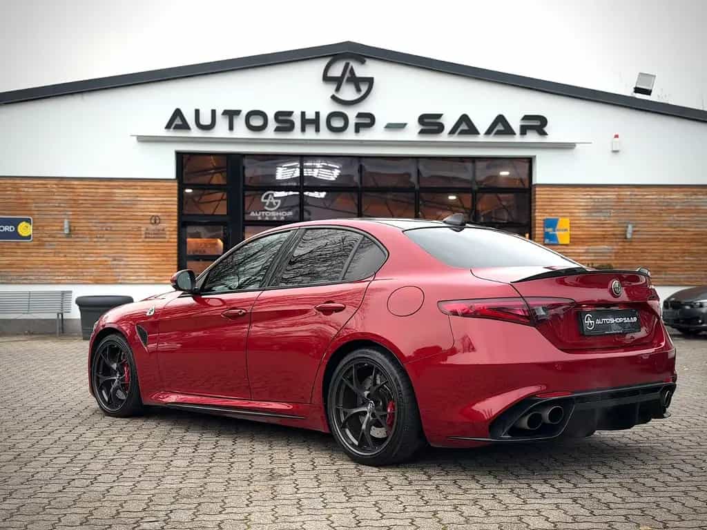 Alfa Romeo Giulia Quadrifoglio Alcantara/H&K/Carbon/Bi-Xeno 02/2021-photo-8