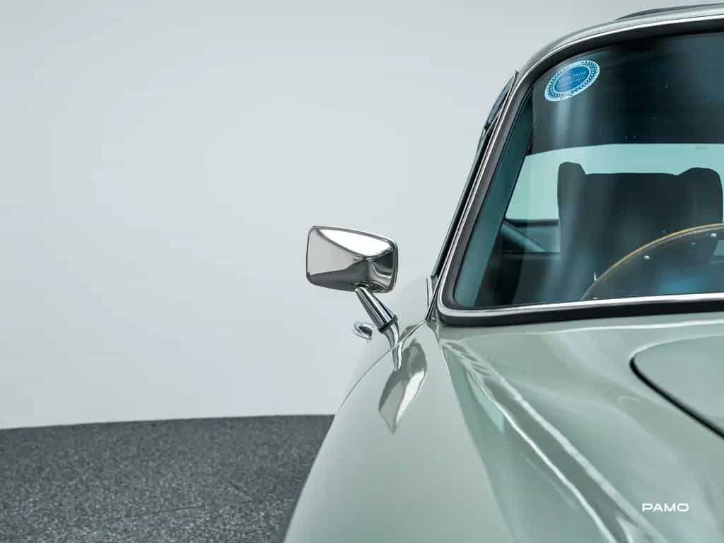 Aston Martin DB 6 01/1965-photo-14