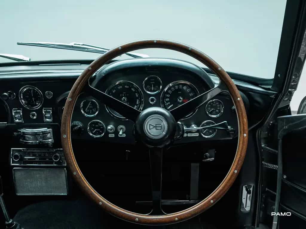 Aston Martin DB 6 01/1965-photo-29