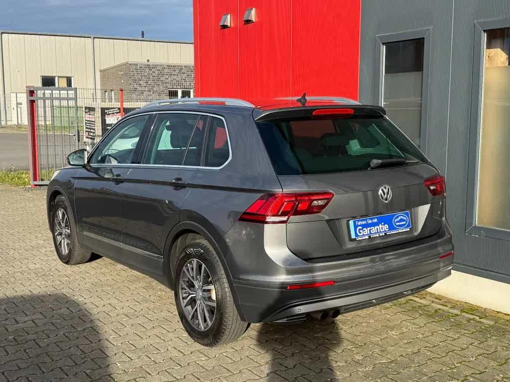 Volkswagen Tiguan 12/2016-photo-4