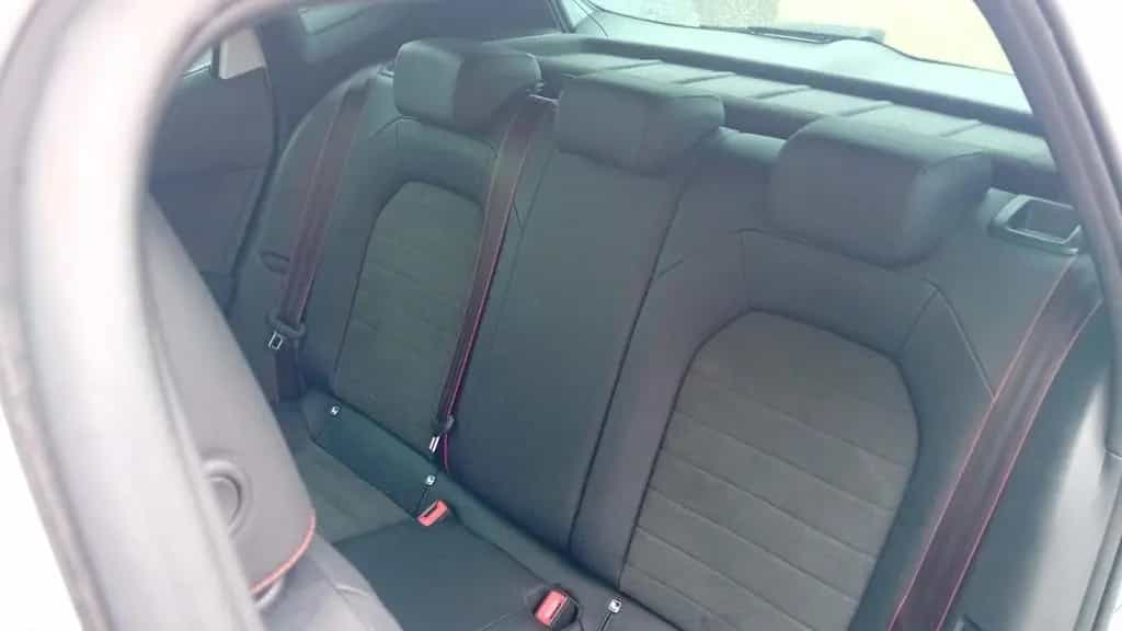 Seat Arona FR 1,5TSI+Automatik+Navi+Kamera 06/2024-photo-12