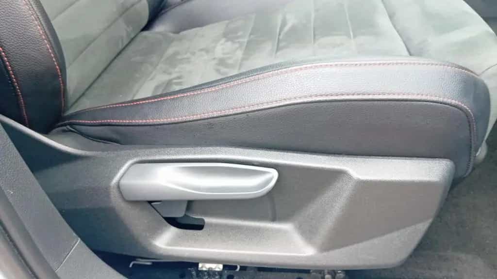 Seat Arona FR 1,5TSI+Automatik+Navi+Kamera 06/2024-photo-17