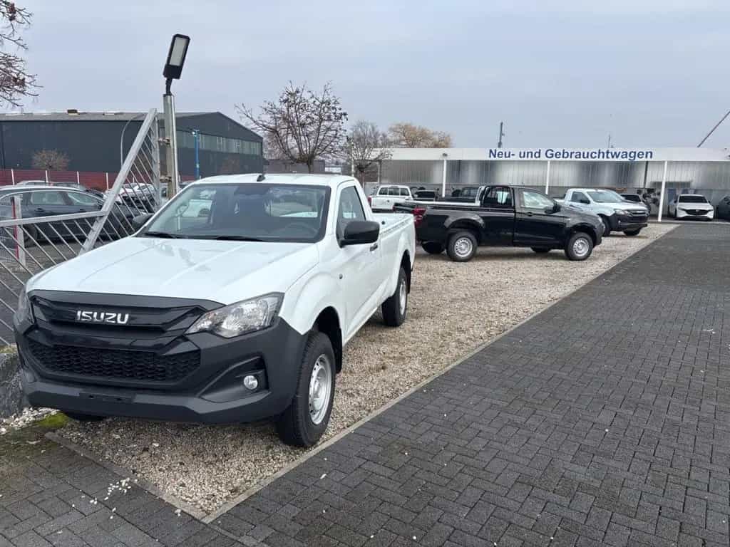 Isuzu D-Max 1.9 D SINGLE CAB L 4WD AT MY25 null-photo-1