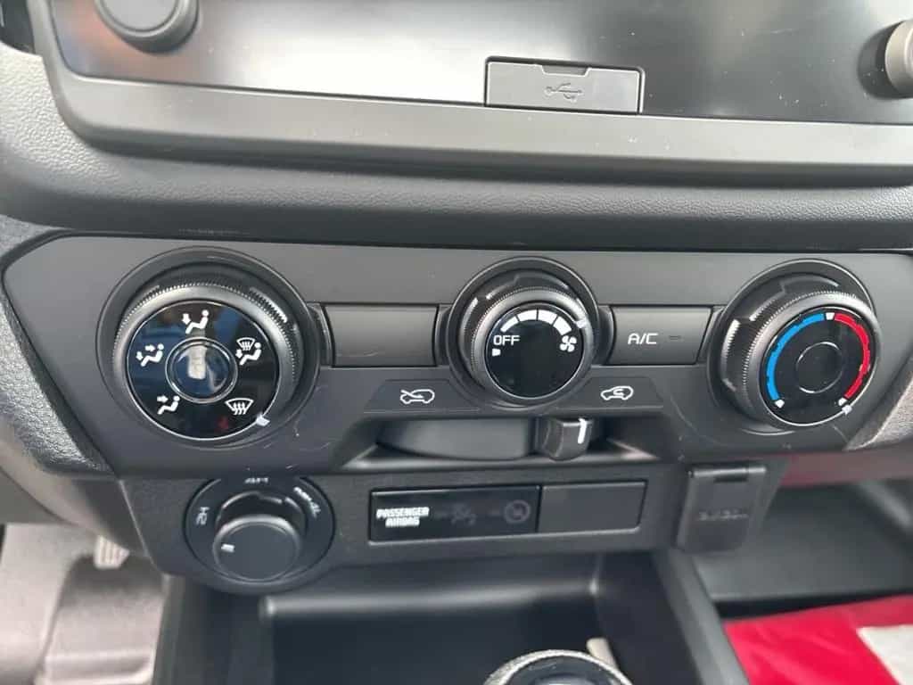 Isuzu D-Max 1.9 D SINGLE CAB L 4WD AT MY25 null-photo-15