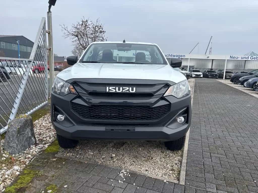 Isuzu D-Max 1.9 D SINGLE CAB L 4WD AT MY25 null-photo-2