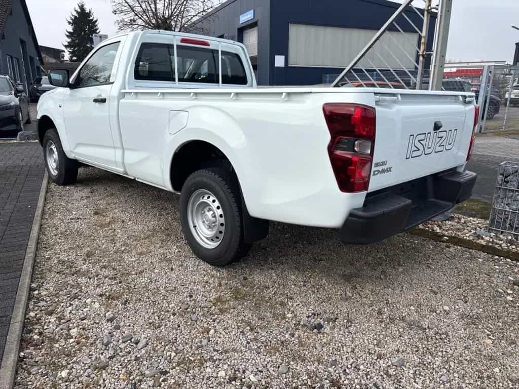 Isuzu D-Max 1.9 D SINGLE CAB L 4WD AT MY25 null-photo-4