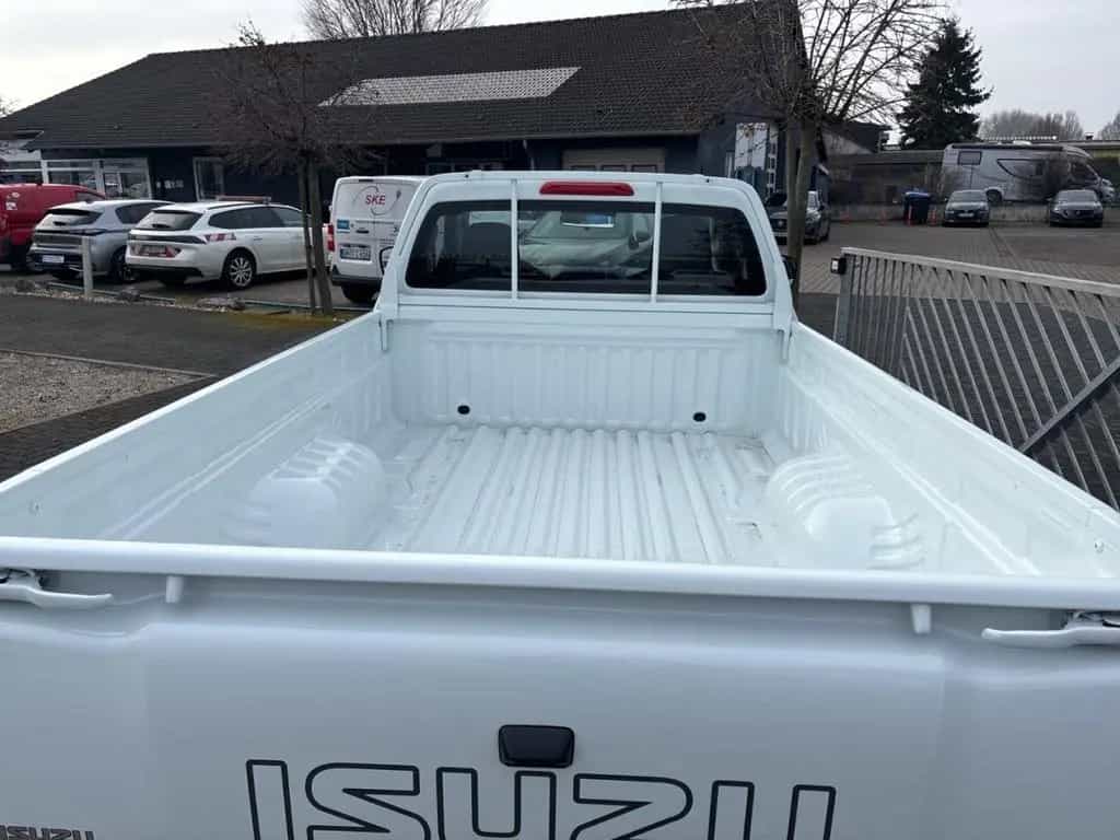 Isuzu D-Max 1.9 D SINGLE CAB L 4WD AT MY25 null-photo-7