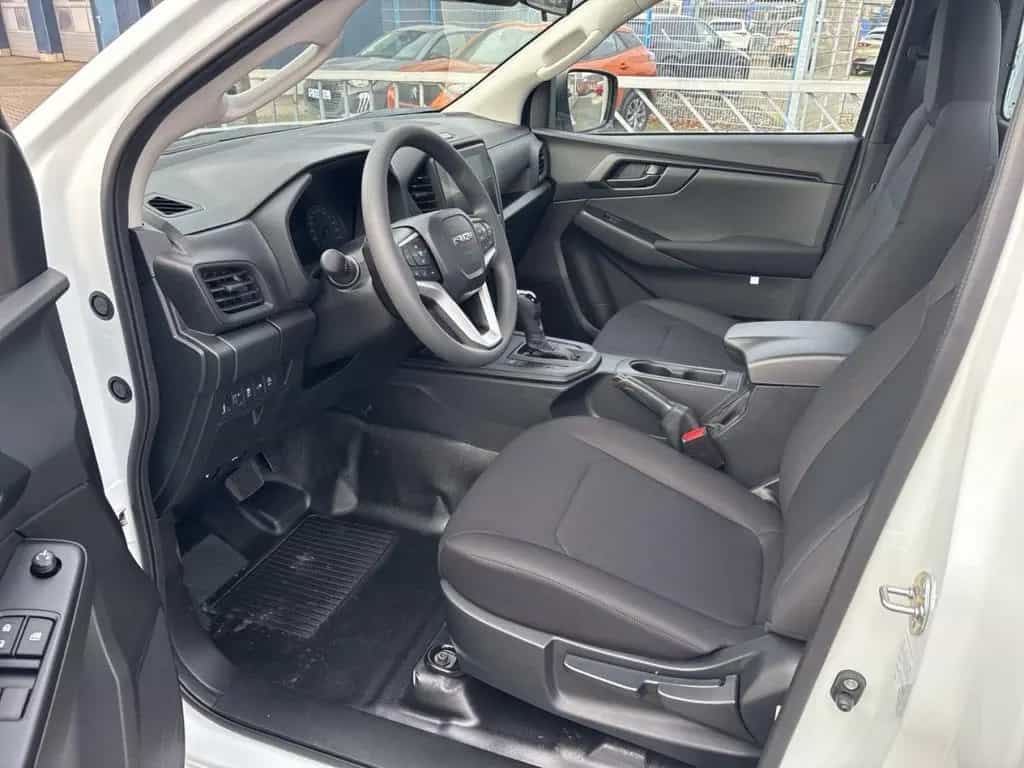 Isuzu D-Max 1.9 D SINGLE CAB L 4WD AT MY25 null-photo-8