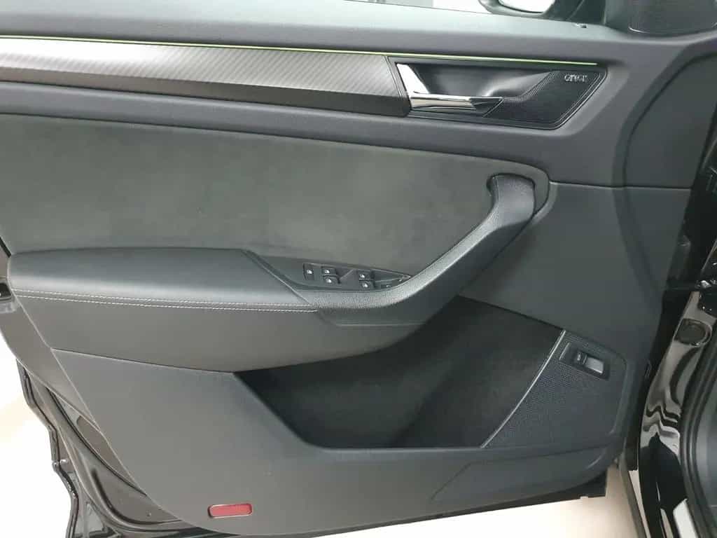 Skoda Kodiaq Sportline 4x4 *LED*Keyless*AHK* 05/2021-photo-30