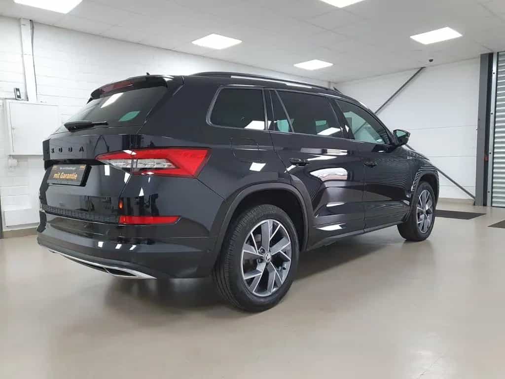 Skoda Kodiaq Sportline 4x4 *LED*Keyless*AHK* 05/2021-photo-8