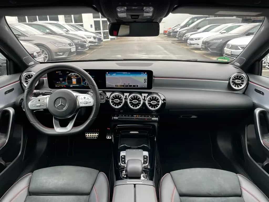 Mercedes-Benz A-Class 35 AMG | 4MATIC | ACC | VIRTUAL | BURMESTER | 05/2019-photo-12