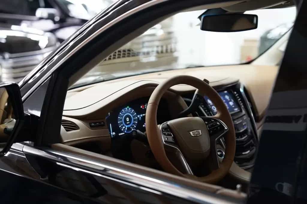 Cadillac Escalade 6.2L V8 Platinum 09/2018-photo-14