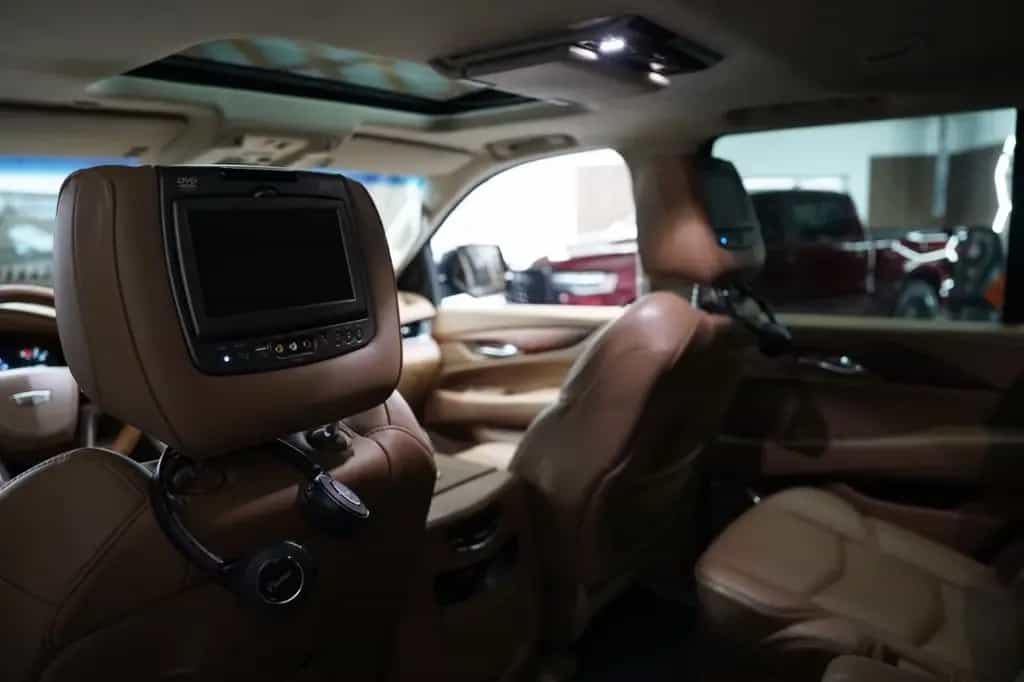 Cadillac Escalade 6.2L V8 Platinum 09/2018-photo-18