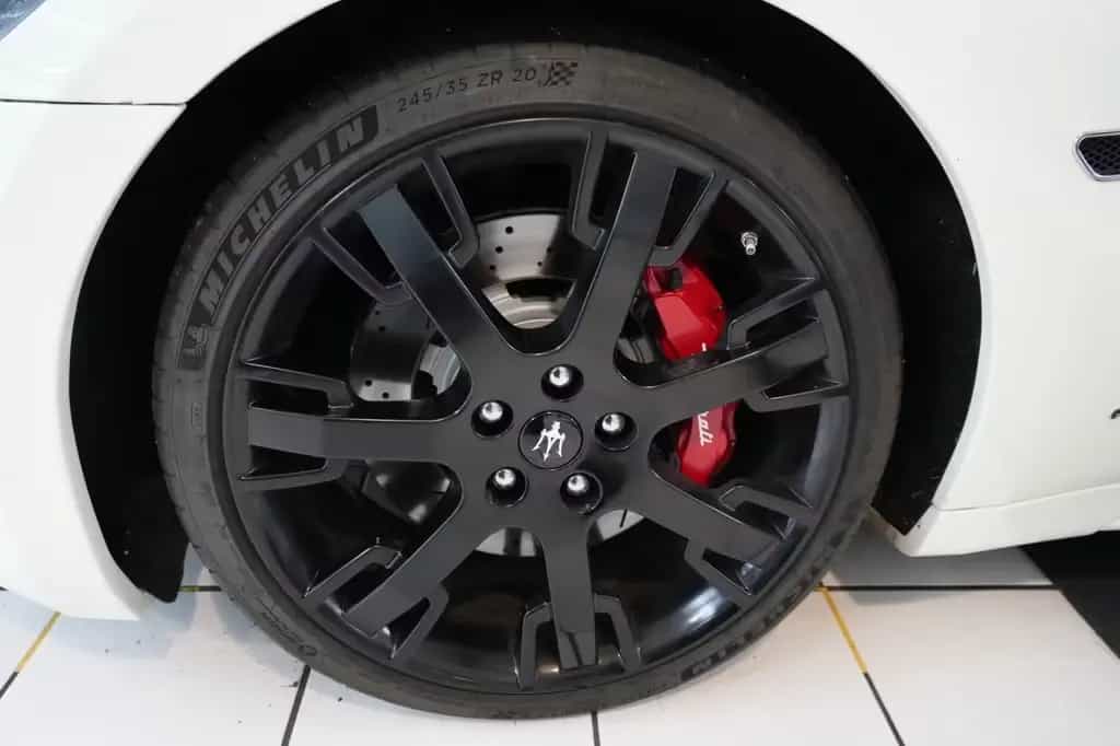Maserati GranCabrio 4.7 V8 Sport Automatik *Nur 37tkm! 09/2019-photo-18